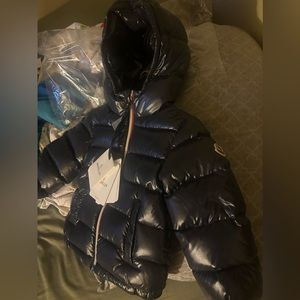 I just bought this coat for my son doesn’t fit him size 2y but fits 1y